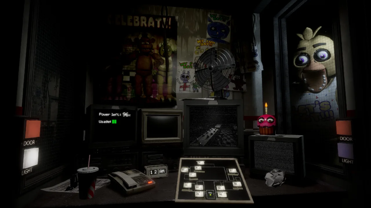 FIVE NIGHTS AT FREDDY'S: HELP WANTED oyun içi ekran görüntüsü